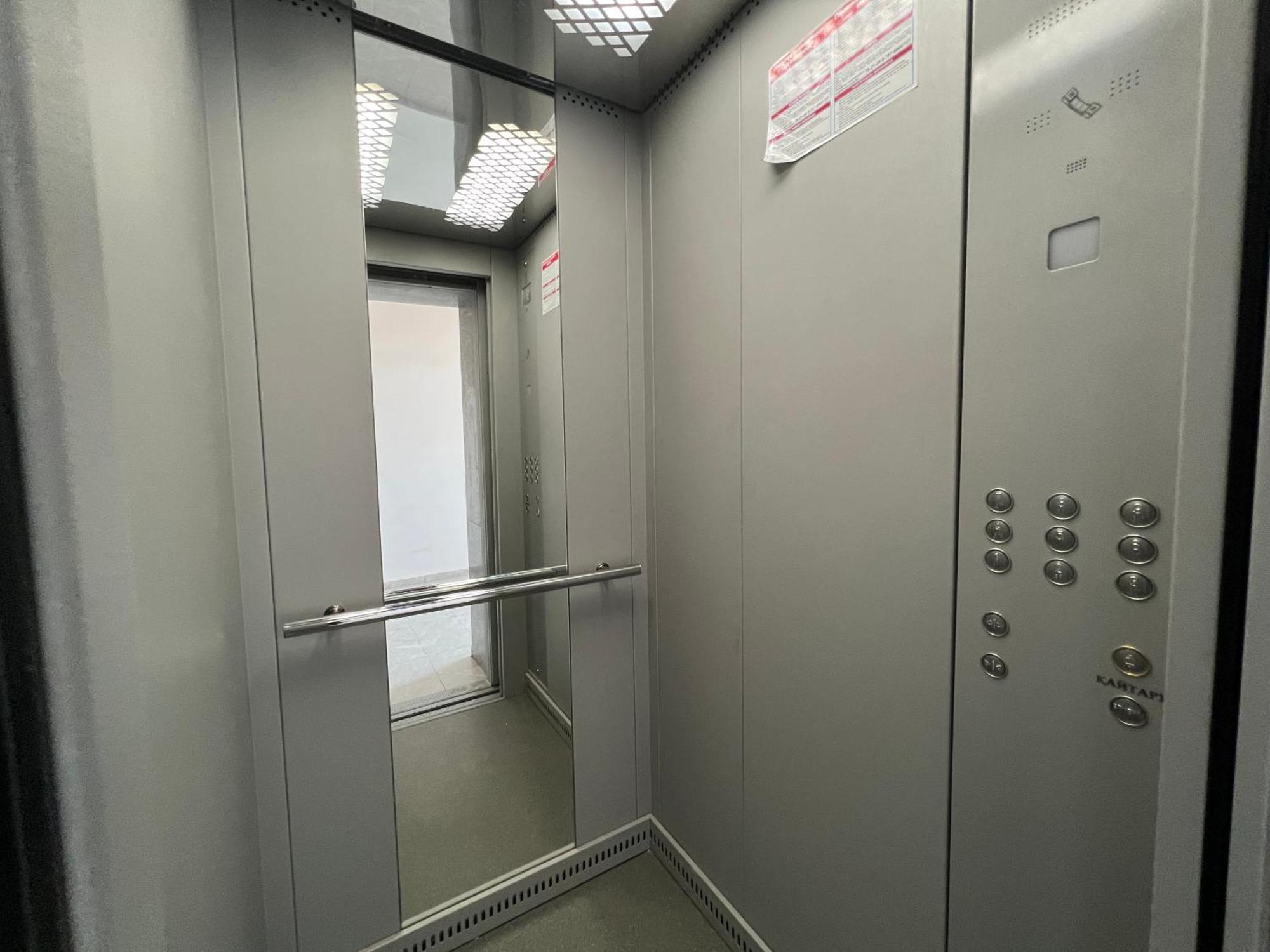 Квартира Smart В Новом Доме Pavlodar Luaran gambar